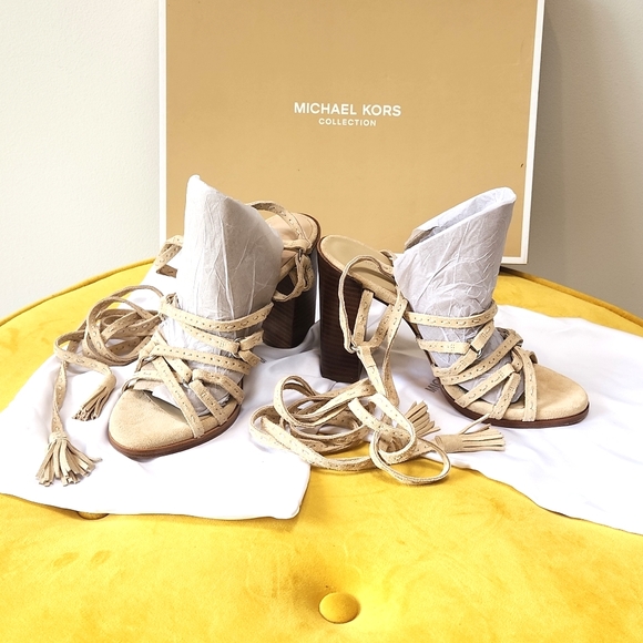 MICHAEL KORS SUEDE FRINGE LACE-UP SANDALS - Picture 2 of 10